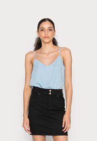 ONLY ONLPEMA CAMMI SINGLET - Top - light blue denim