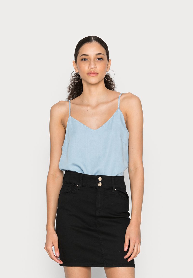 ONLY ONLPEMA CAMMI SINGLET - Top - light blue denim