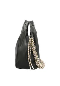 Sac à main en cuir noir avec une forme unique, doté d'une bandoulière tressée multicolore et d'une texture lisse. Design compact avec deux poignées.