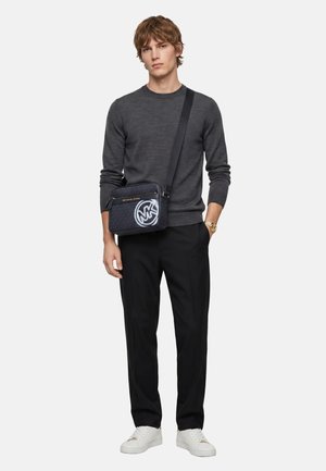 Michael Kors, MICHAEL KORS CROSSBODY BAG - Umhängetasche - blu navy
