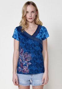 Unausgewählt, azul blue
