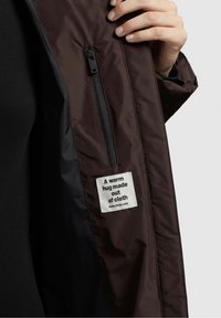 khujo Vinterkappa /-rock - dark brown