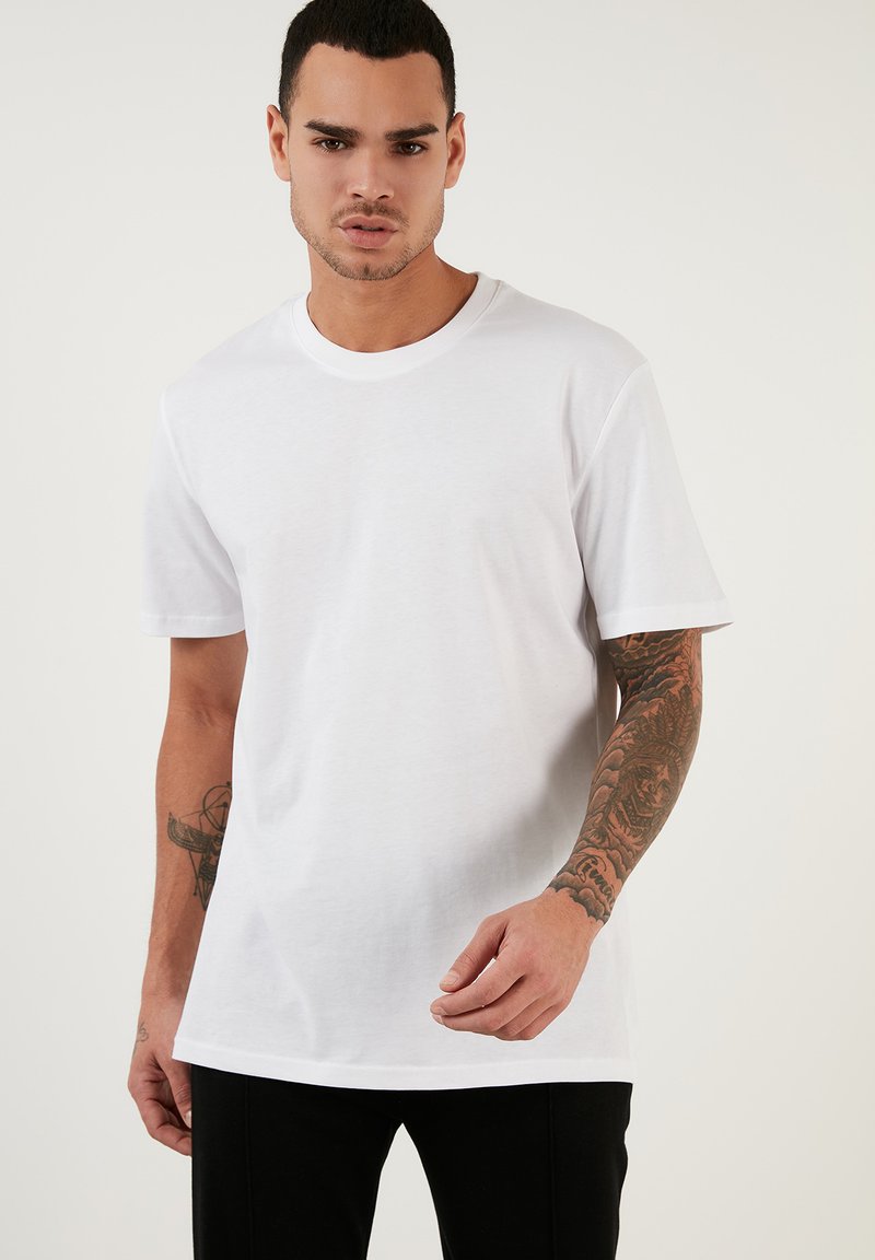 Buratti REGULAR FIT - Tricou basic - white