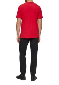 s.Oliver MIT FRONTPRINT - T-Shirt print - himbeere