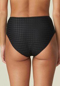 Czarne bikini z wysokim stanem, z fakturowanym wzorem w kratkę, charakteryzujące się gładkim wykończeniem i czystymi szwami.