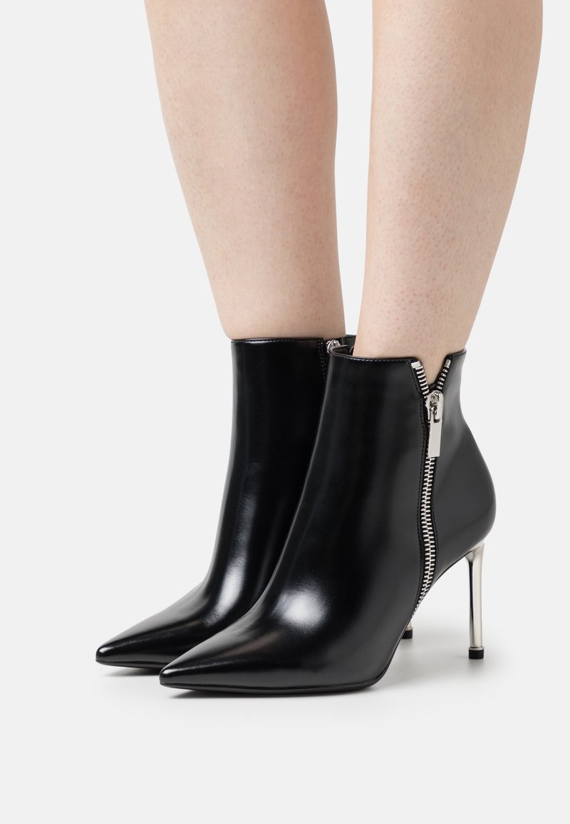 Tamaris Botines de tacón - black
