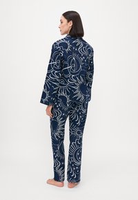ONLY ONLKYLIE NIGHTWEAR - Nattdrakt - navy/cloud dancer