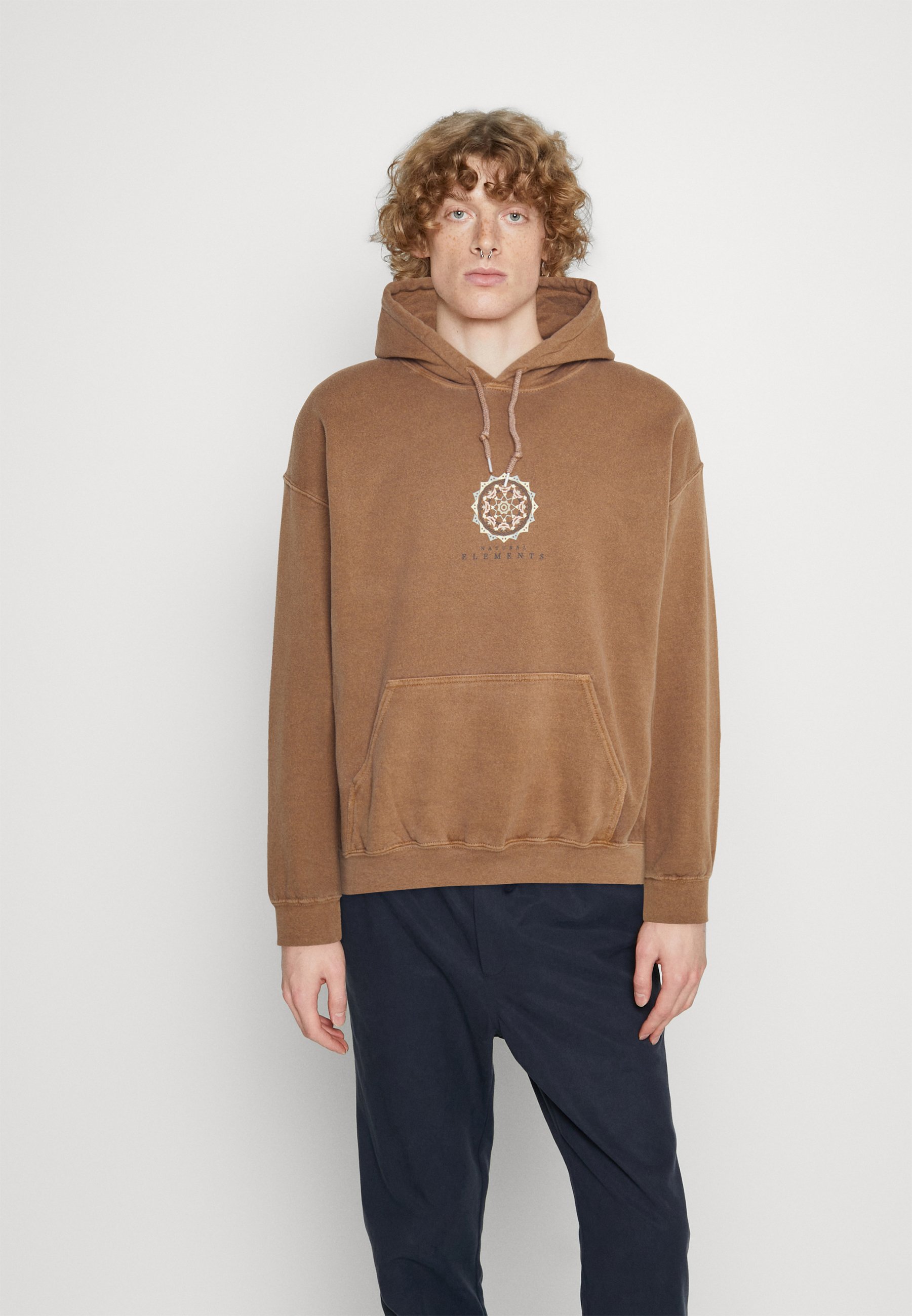BDG Urban Outfitters MANDALA HOODIE UNISEX - Hoodie - chocolate/brown -  Zalando.ie