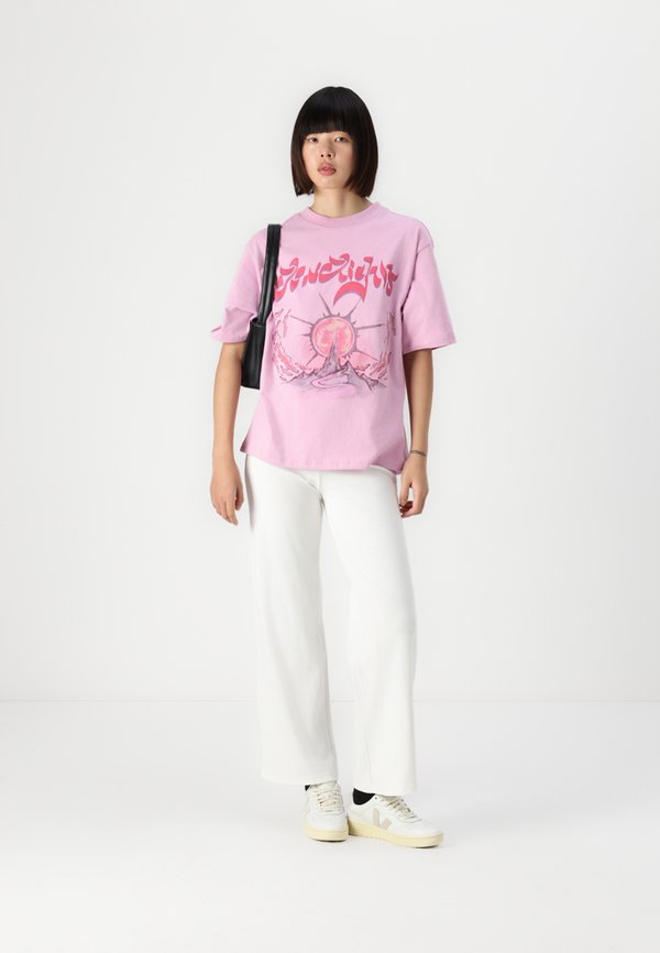 TITANIUM WOMAN  - Print T-shirt3