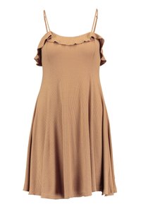Brąsowa sukienka w prążki z regulowanymi ramiączkami, falbaniastym dekoltem i rozkloszowanym dołem. Miękka tekstura i falbana przy hemie.
