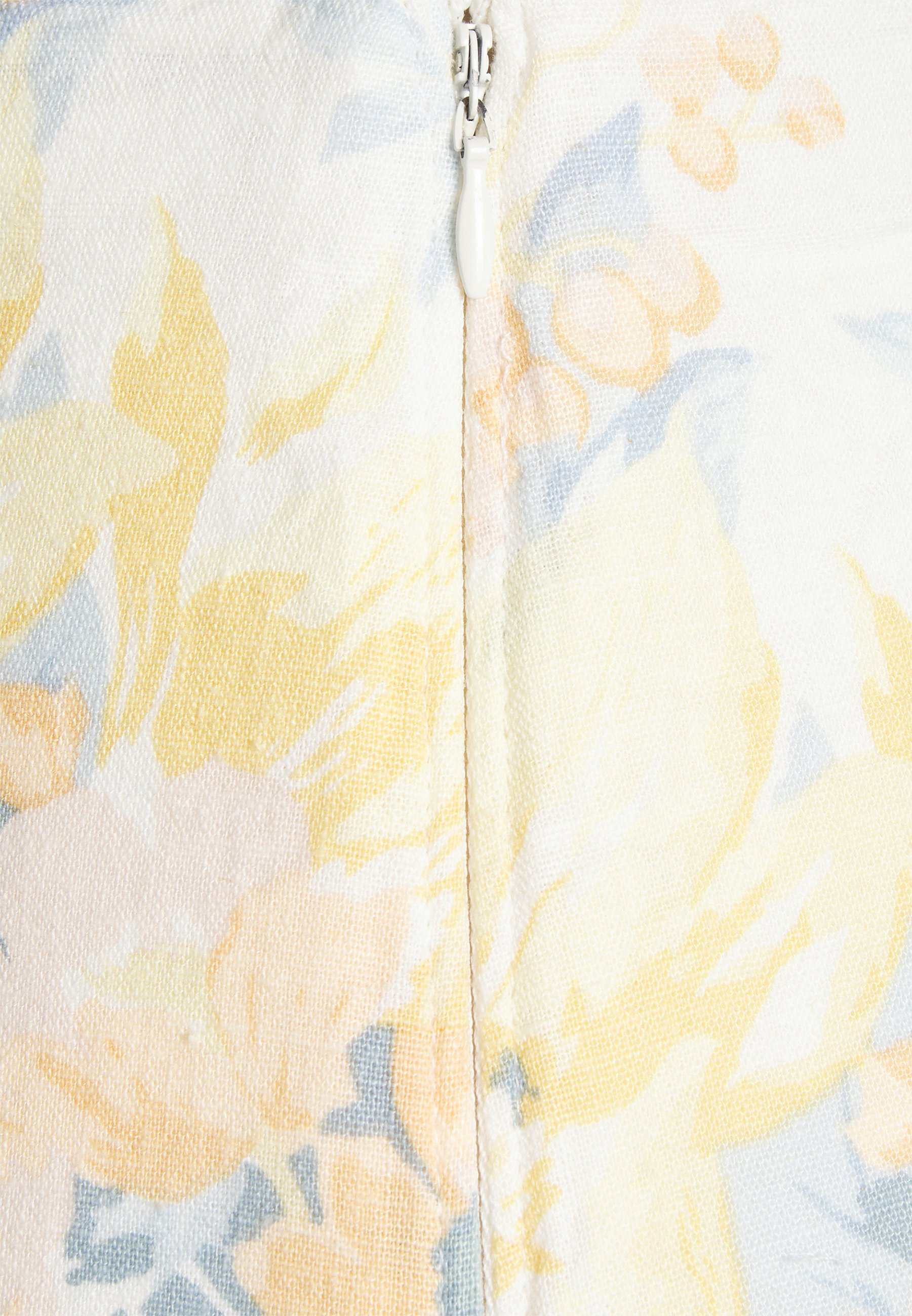 Abercrombie \u0026 Fitch RESORT CURVED HEM 