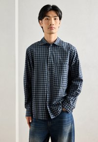 Scotch & Soda LIGHTWEIGHT CHECKED SHIRT - Shirt - sky captain
