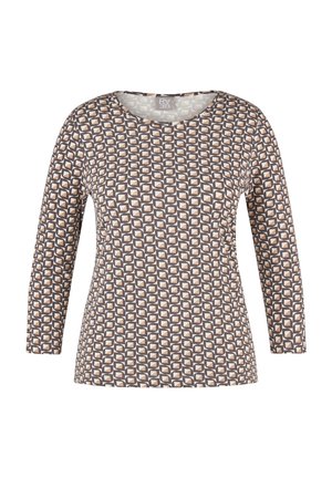 Langarm-T-Shirt mit Rundhalsausschnitt, das ein geometrisches Muster aus überlappenden Quadraten und Rauten in Beige, Braun und Weiß zeigt.