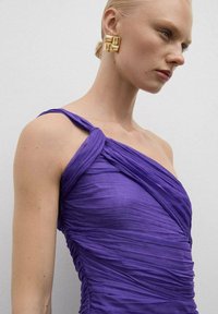 Mango Koktailové šaty/večierkové šaty - purple