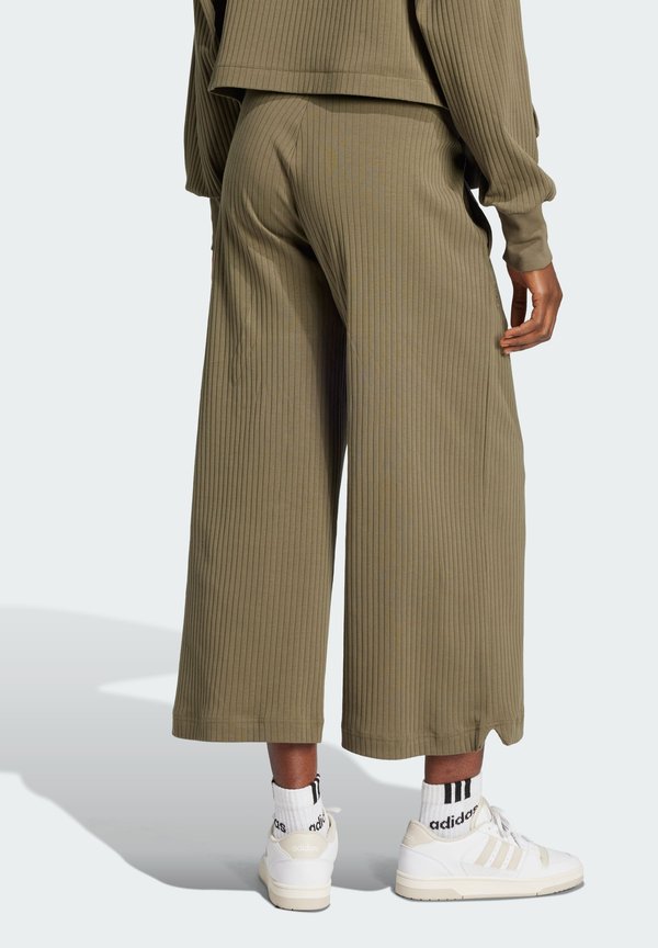 RIBBED HIGH-WAIST 7/8 PANTS (MATERNITY) - Trousers - olive strata2