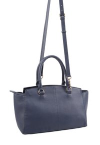 Marineblauwe leren handtas met een gestructureerde vorm, twee handvatten aan de bovenkant en een afneembare schouderband. Heeft een textuurafwerking en gouden hardware.