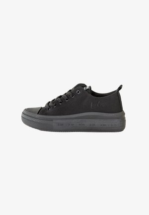 Lee Cooper Baskets basses - black