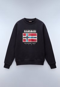 Zwarte sweatshirt met geribde manchetten, voorzien van een grafisch ontwerp van een vlag in rood, blauw en wit, en de tekst "NAPAPIJRI geographic OUTDOORS SINCE 1987."
