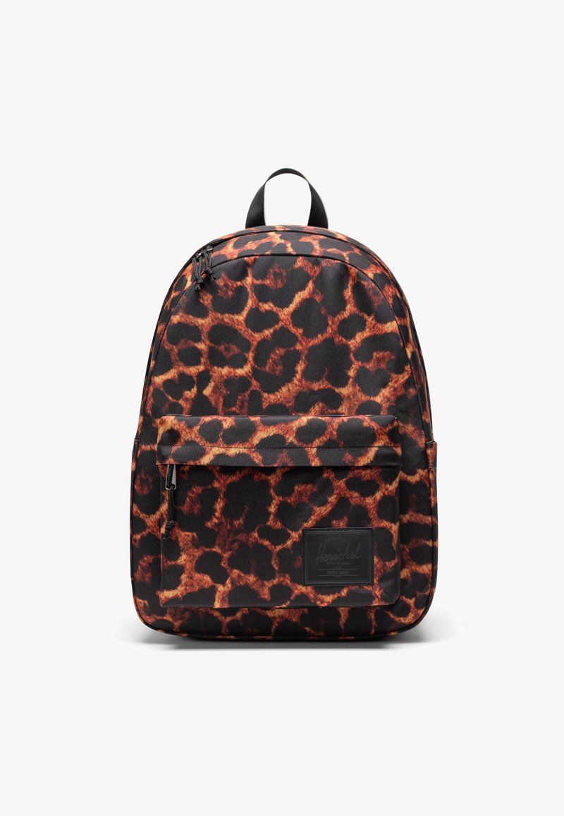 Sac à dos noir avec un imprimé léopard orange et marron, fabriqué en tissu durable, avec une poche zippée à l'avant et une poignée sur le dessus.