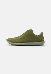 Unselected, green