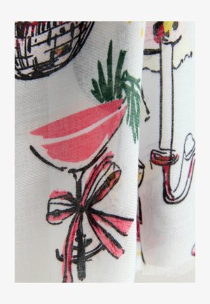 Fehér szövet, amelyen kézzel rajzolt illusztrációk láthatók egy rózsaszín koktélpohárról, egy zöld növényről és egy szalaggal, fekete körvonalakkal és élénk színekkel.