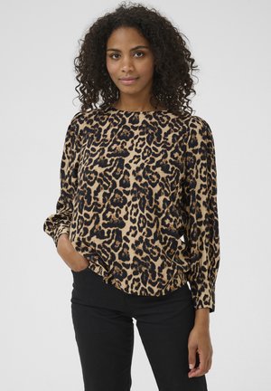 Leopardenmuster-Bluse in Beige und Schwarz, mit langen Ärmeln und rundem Halsausschnitt. Weicher Stoff mit lockerer Passform und sichtbaren Nahtdetails.