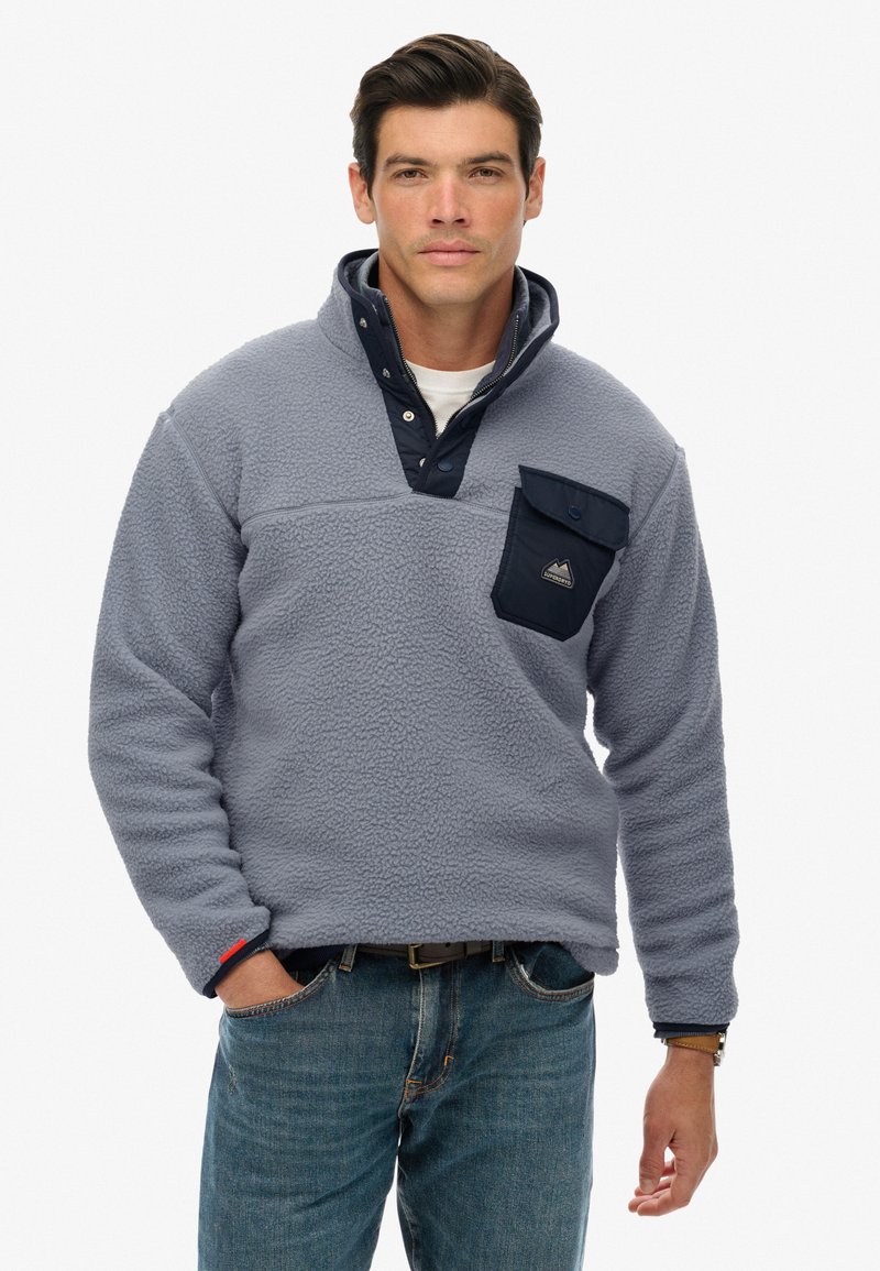Superdry & Co FUJI HALF POPPER - Fleece trui - washed denim blue