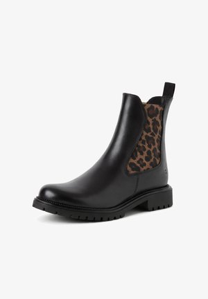 Sort læder Chelsea-støvle med kraftig sål og leopardmønstret elastisk sidepanel, rundet tå og træksløjfe bagpå.