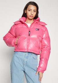 Tommy Jeans ALASKA PUFFER - Jachetă cu puf - pink alert