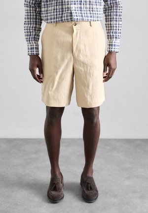 Short - sand