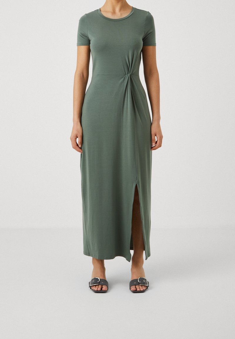 Vero Moda Petite Maxiklänning - green