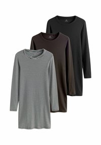 Tres camisetas de manga larga: una con rayas horizontales en blanco y negro, y dos de colores oscuros sólidos: negro y gris carbón.