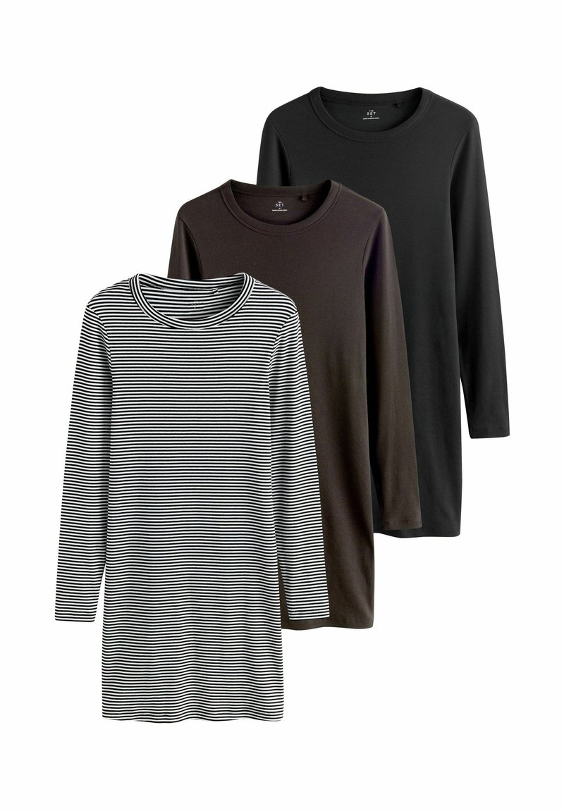 Tres camisetas de manga larga: una con rayas horizontales en blanco y negro, y dos de colores oscuros sólidos: negro y gris carbón.