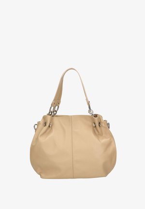 Bolso de mano de cuero beige con diseño fruncido, asa corta y acentos de hardware en tono plateado. Textura suave y forma redondeada.