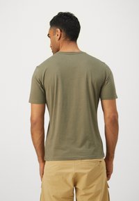 Salewa EAGLE LOGO PATCH  - T-shirts - faded green