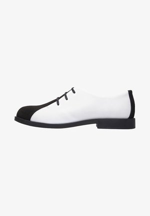 Camper Derbies - black