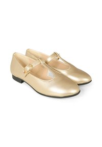 Złote, metaliczne buty typu Mary Jane z płaskim obcasem, zaokrąglonym noskiem i regulowanym paskiem z zapięciem w złotym kolorze. Gładka faktura, prosty design.