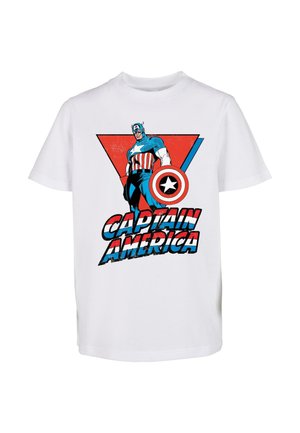 T-shirt in cotone bianco con grafica di un supereroe con uno scudo, sfondo triangolare rosso e blu, e la scritta "CAPTAIN AMERICA."