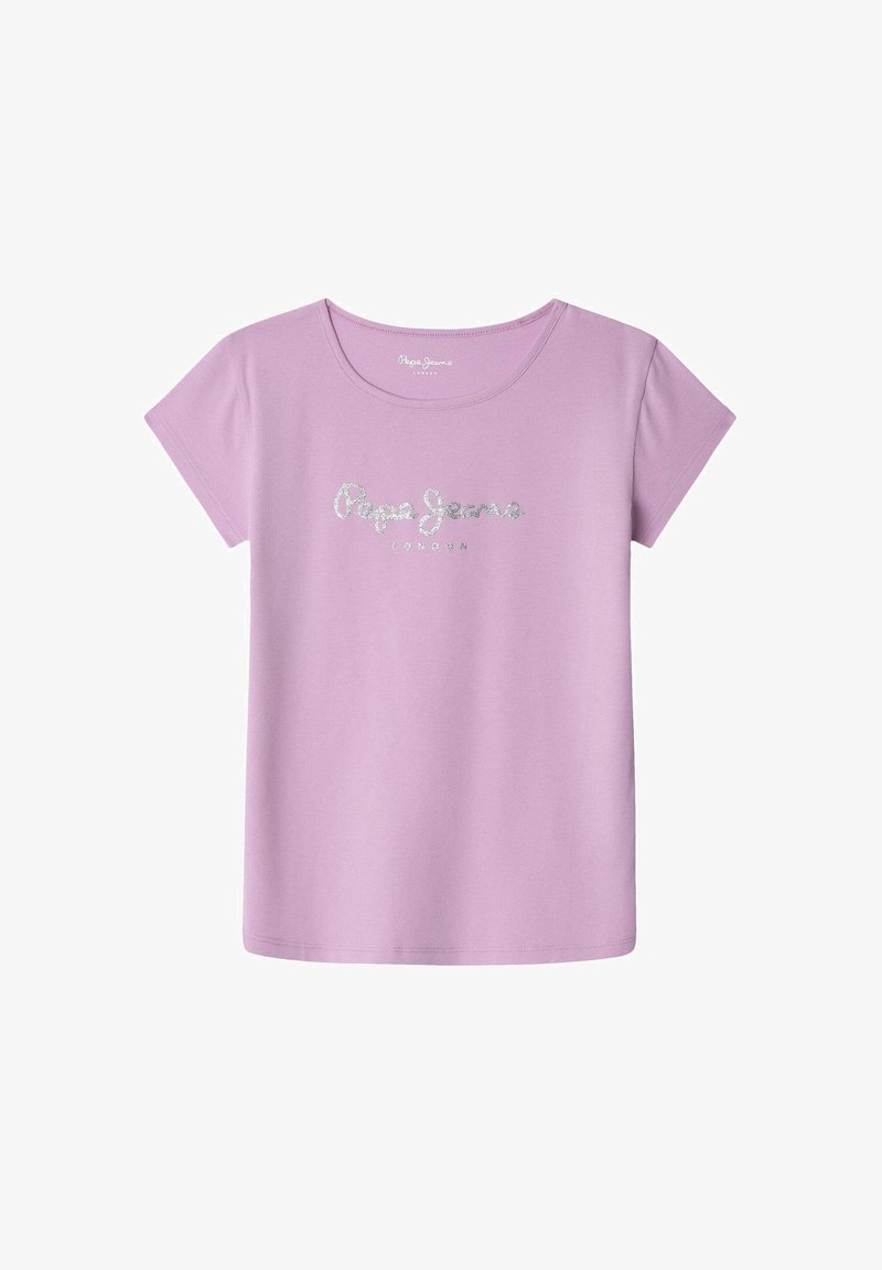 Světle fialové tričko s kulatým výstřihem a krátkými rukávy. Na přední straně se nachází nápis "Pepe Jeans London" ve třpytivém stříbrném písmu.