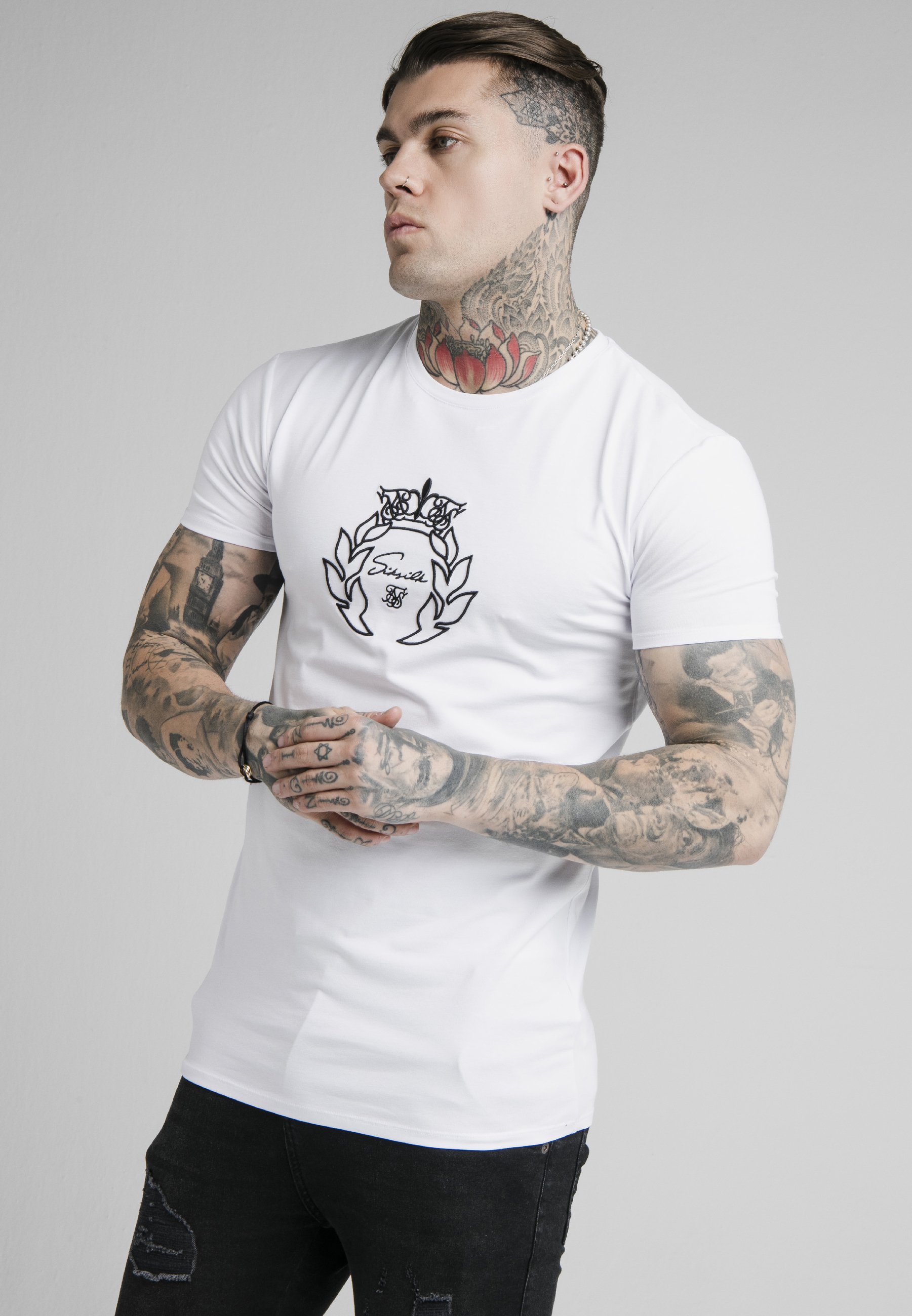 SIKSILK PRESTIGE EMBROIDERY GYM TEE - Camiseta estampada - white/blanco -  Zalando.es