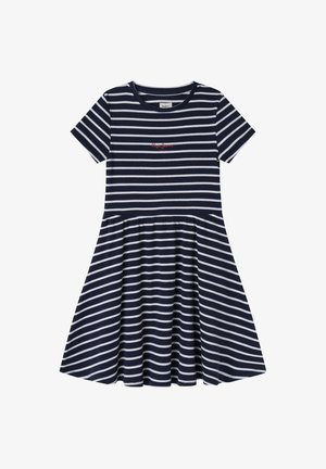 Gestreiftes Kleid in Marineblau und Weiß, kurze Ärmel, taillierter Oberkörper, ausgestellter Rock, geripptes Material, rot gesticktes Logo auf der Brust.