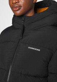 Didriksons NOMI - Vinterjakke - black