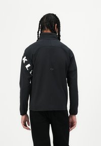 Oakley ENHANCE TECH JACKET - Ljetna jakna - blackout