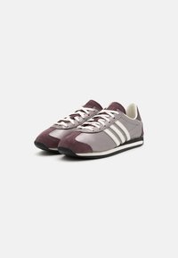 adidas Originals COUNTRY OG  - Matalavartiset tennarit - purple/white