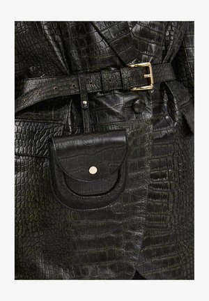 Derimod Halflange jas - green