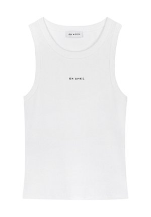 Hvit ribbet tanktopp med rund hals og teksten "OH APRIL" i svart broderi på fronten. Ingen ytterligere detaljer eller mønstre.