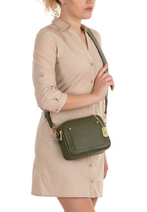ALDINA ITALIAN - Cross body bag - green