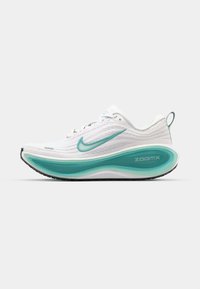 VOMERO PLUS - Pantofi de alergare pe asfalt - white/bleached turquoise/mint foam/barely green/washed teal