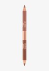 LIP CHEAT CONTOUR DUO - Lip liner - medium