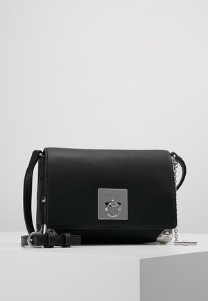 Cross body bag - black